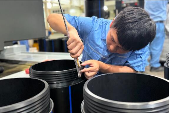 Trenchless pipe repair in China